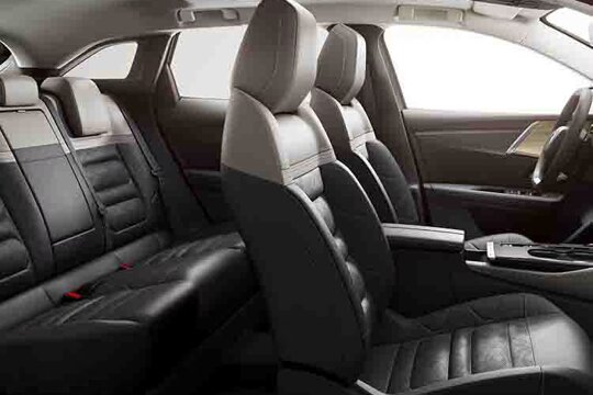 Citroen_C5X_Lounge_750_642.jpg