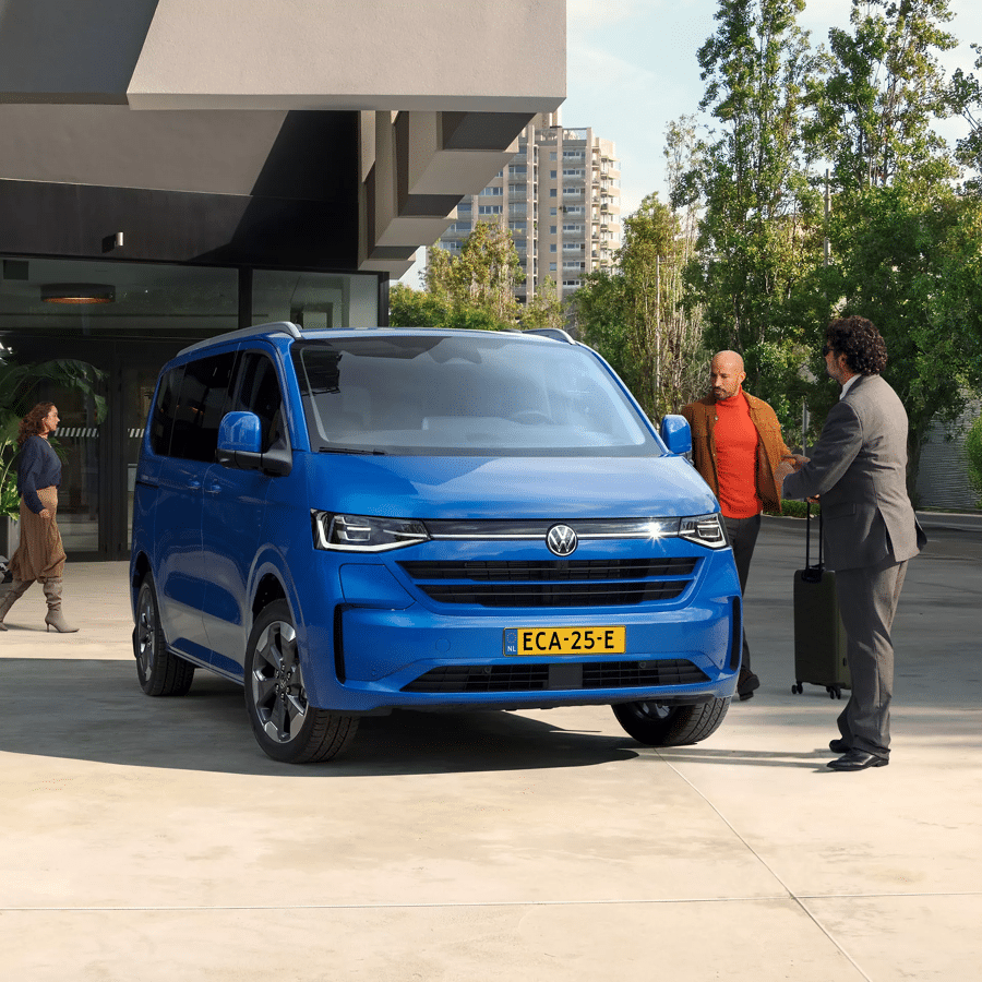 Volkswagen-Bedrijfswagens-Nieuwe-e-Caravelle-25-CS-UK-Lakkleuren