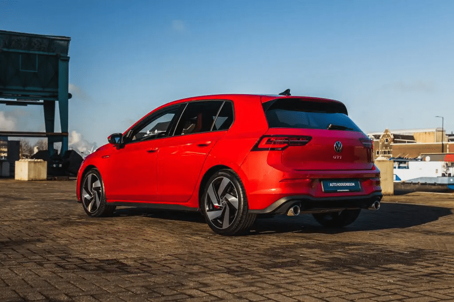 volkswagen-golf-gti-achterkant-1024x683