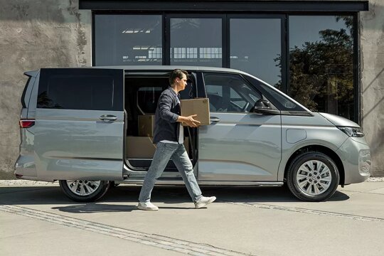 Volkswagen-Bedrijfswagens-Elektrische-en-Hybride-Bedrijfswagens-Modellen-Multivan-eHybrid-toCargo