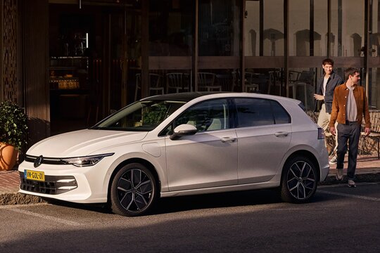 Volkswagen-Golf-plug-in-hybride