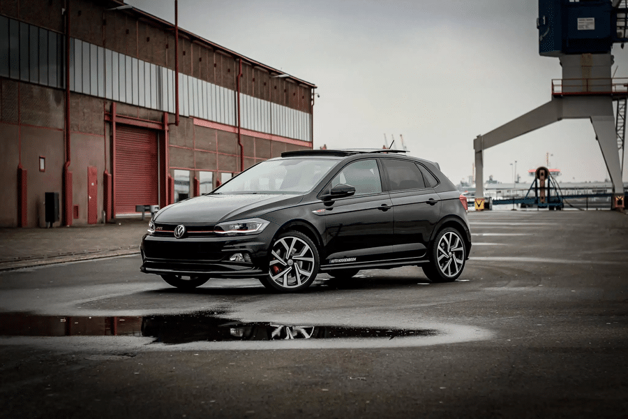 Volkswagen-Polo-Rotterdam-Auto-Hoogenboom-zijkant