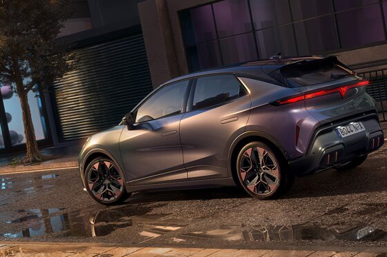 cupra-raval-vz-plasma-with-manhattan-grey-roof-rear
