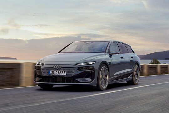 Audi-A6-Avant-e-tron-2