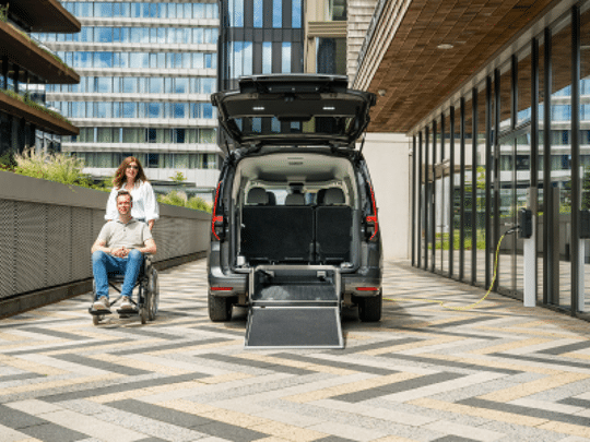 Caddy Kombi Maxi eHybrid Rolstoelauto (2)