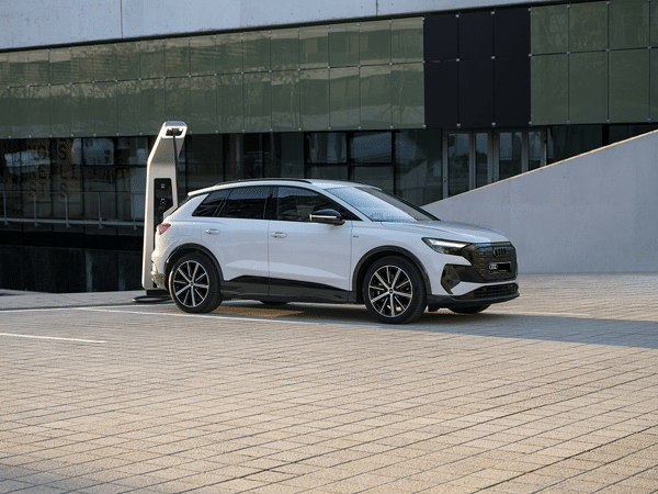 Audi Q4 mobile