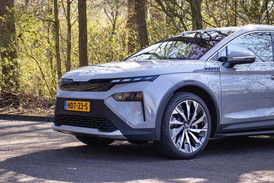 Škoda Elroq exterieur voorkant elektrische SUV in private lease