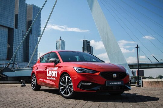 SEAT-Leon-PHEV-plug-in-hybride-1024x751