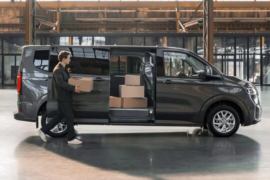 Volkswagen-Bedrijfswagens-Elektrische-en-Hybride-Bedrijfswagens-Modellen-Caravelle-eHybrid-toCargo