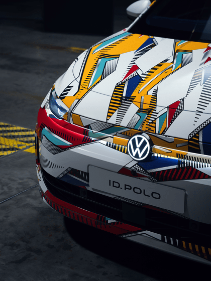 ID. Polo staand voor dichtbij