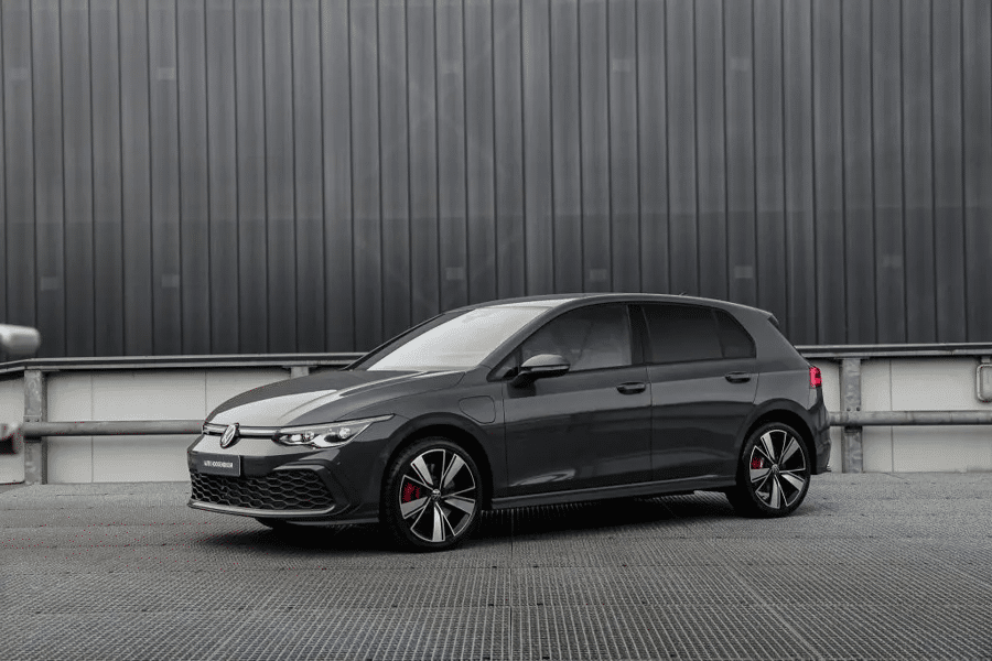 golf-gte-hybride-auto-hoogenboom-neus-voorraad-1024x683
