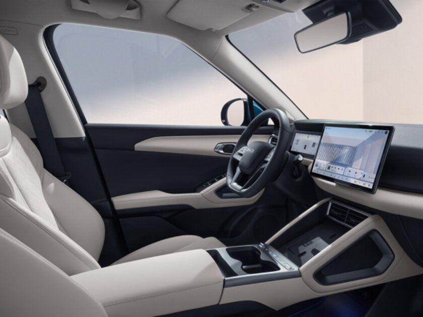 Interieur zijkant BYD ATTO 2 DM-i