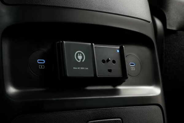USB-C-laadpoorten Hyundai STARIA Electric 2026