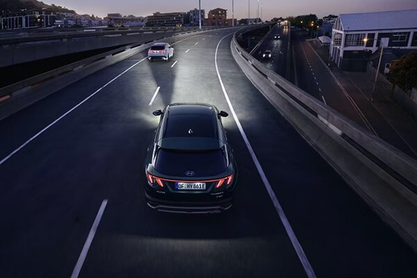 Intelligent Front-Lighting System (IFS) TUCSON 2024