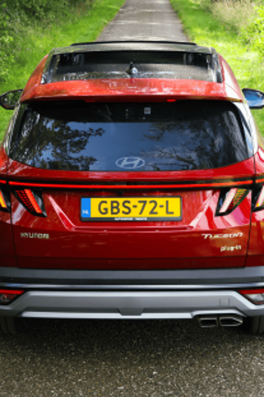 Hyundai tucson plug in achterkant