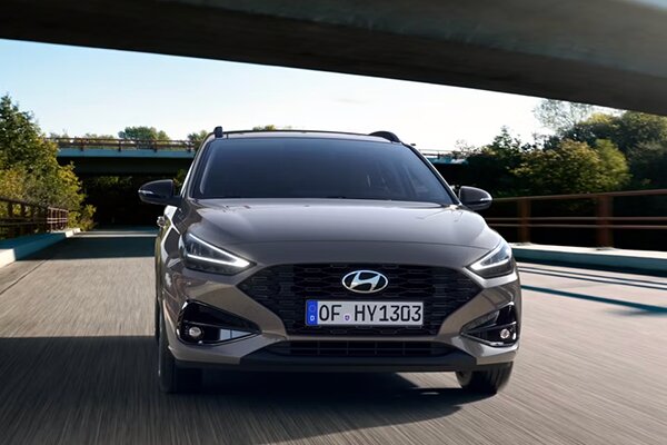 Opvallend nieuw koplampdesign Hyundai i30 Wagon 2024