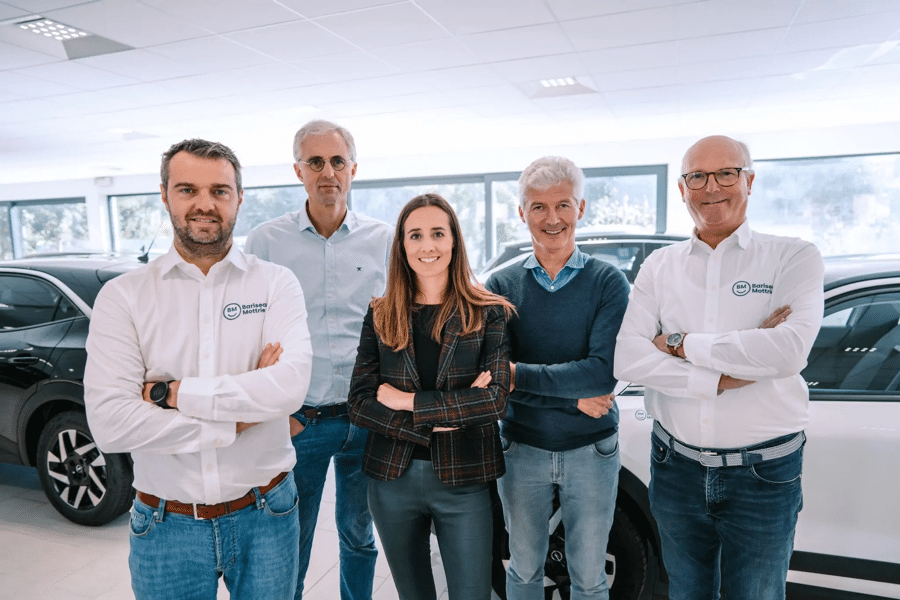 BM-team-009-min-2048x1365