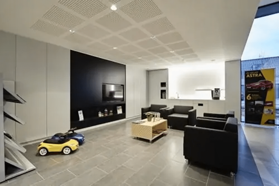20170717104849opel-bariseau-mottrie-wachtzaal