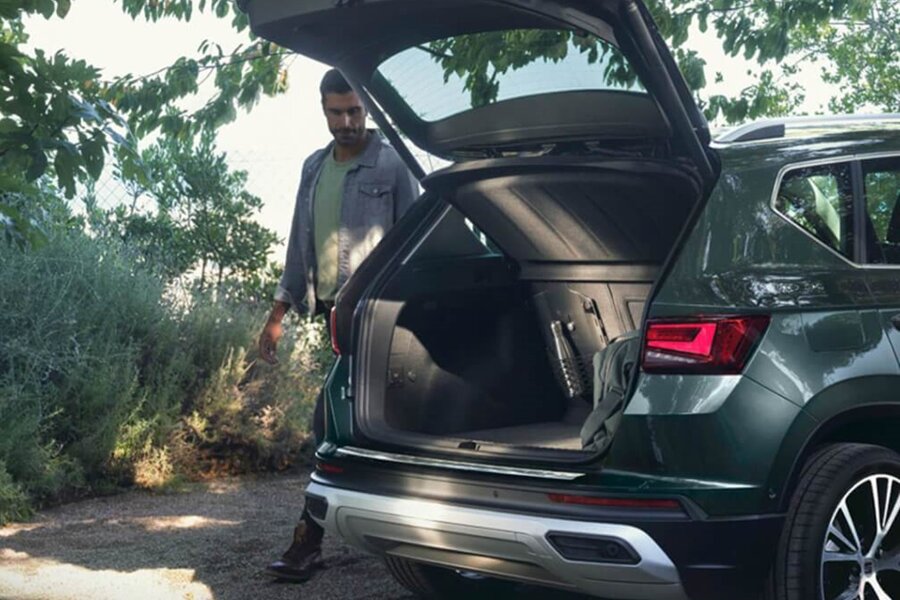 SEAT_Ateca_features_voetbediening