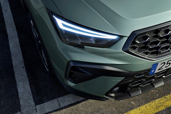 seat-arona-headlamps.jpg