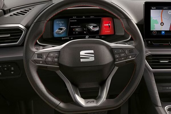 SEAT Leon alles bij de hand wiel.jpg