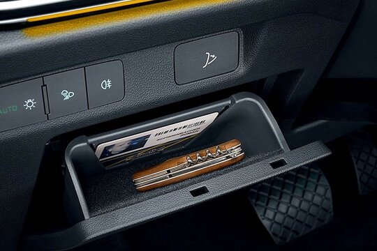 skoda_enyaq_coupe_rs_iv_m76_features_02_compartments_03