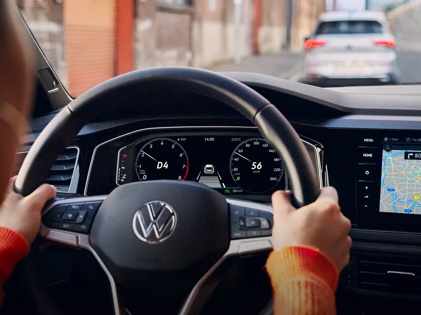 Volkswagen_Polo_interieur_slimmebijrijders_responsive_xxl
