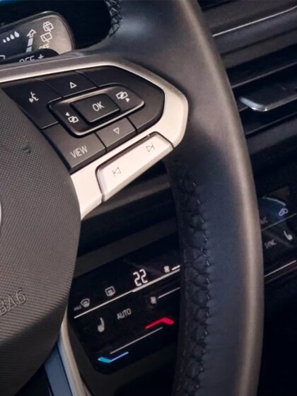Volkswagen_Polo_interieur_stuur_responsive_xxl