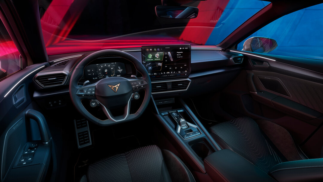 cupra-leon-int-01