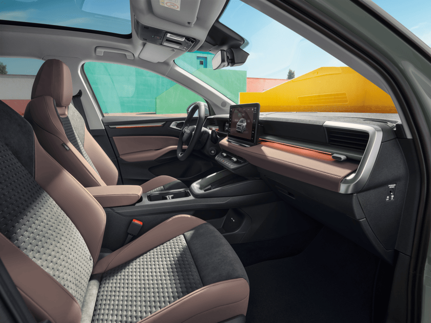 Web Ready PNG-Epiq_041_Side_Interior_suite