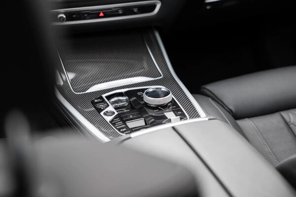 02-get-to-know-en-model-pagina-v2-bmw-hybride-x5-denn9252.jpg