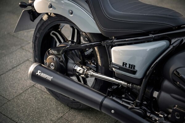 BMW_R_18_Blacked_Out_Uitlaat_Ekris