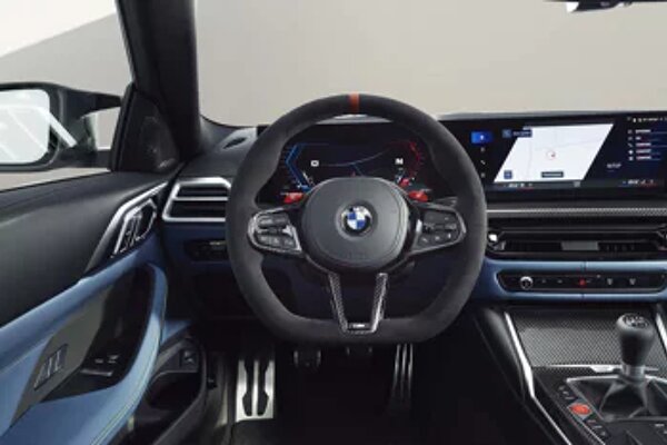 bmw-m4-coupe-interieur-stuurwiel.jpg