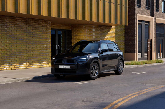 mini-countryman-blackyard-edition-header-desktop-2