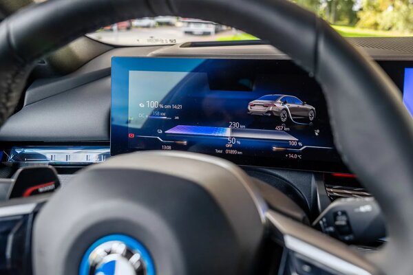 52-get-to-know-bmw-electrisch-i5-denn2576.jpg