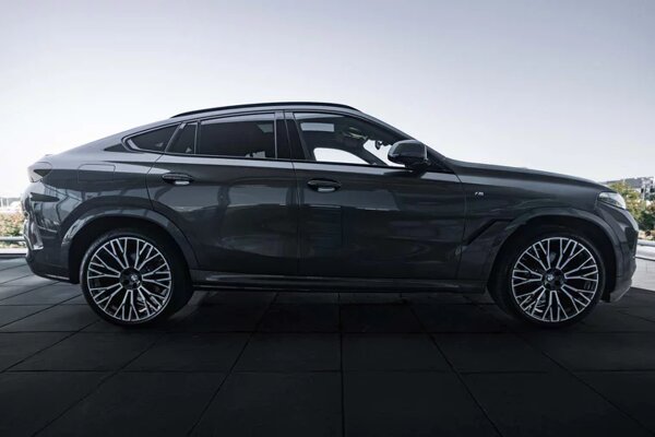bmw-x6-zijkant-ekris.jpg