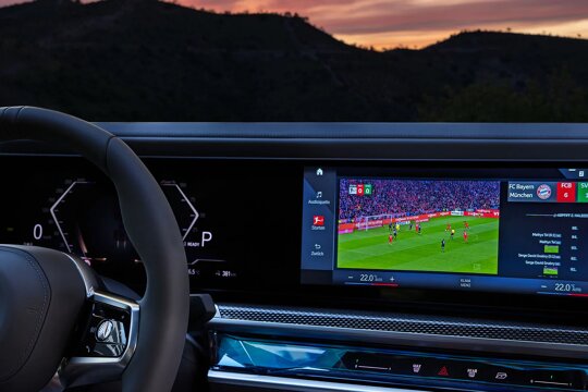 bmw-7-serie-voetbal-app-header-desktop