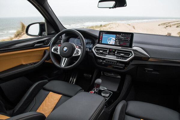 x3m-cockpit