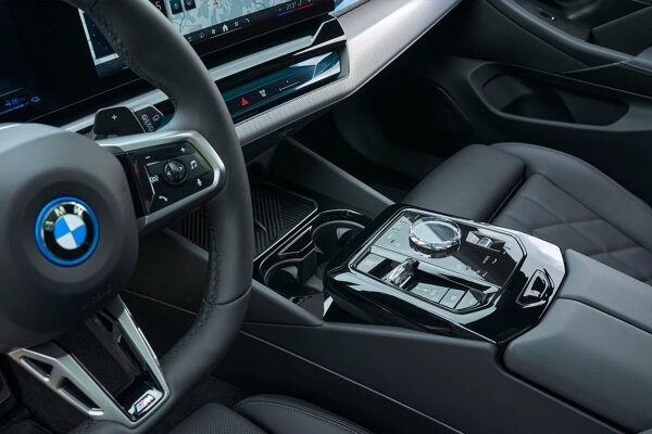5-serie-wit-middenconsole.jpg