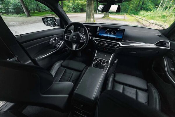 bmw-3-serie-sedan-interieur-cockpit-ekris.jpg