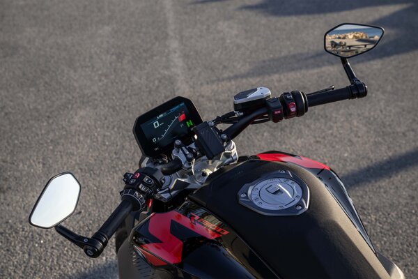 BMW_R_1300_R_Stuur_Ekris