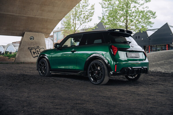 Foto's MINI Cooper 3 Deurs Groen Skatepark-48