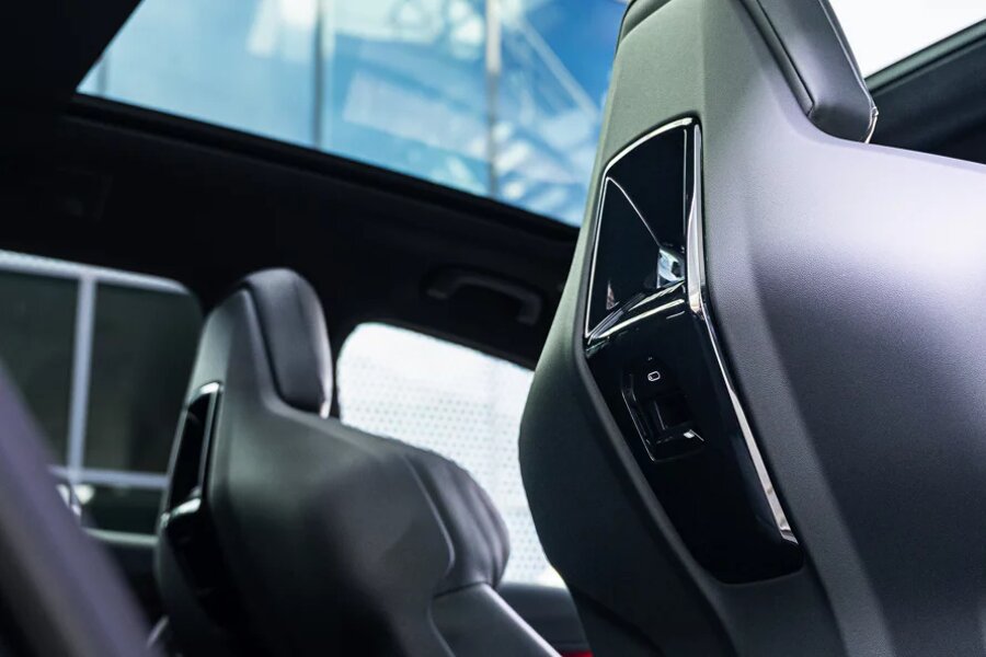 bmw-5-serie-touring-550e-xdrive-30.jpg