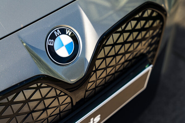 BMW i4 Pure Edition-11