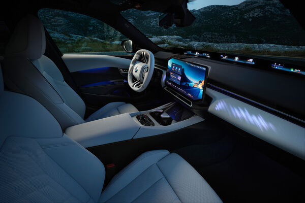 P90657780_highRes_der-neue-bmw-320-int