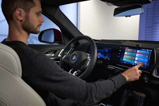 bmw-connecteddrive-header-desktop-ekris.jpg