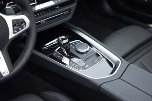 bmw-z4-interieur-middenconsole.jpg