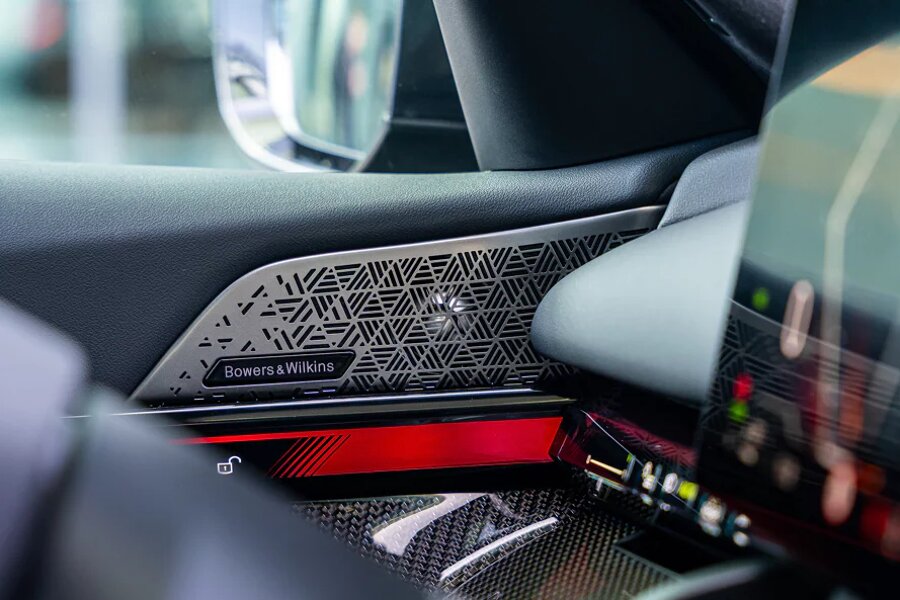 bmw-5-serie-touring-550e-xdrive-26.jpg