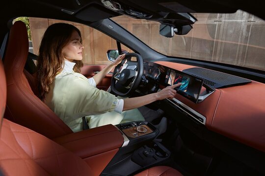 BMW-Connected-Drive_0002_DI21_000040612-1024x672