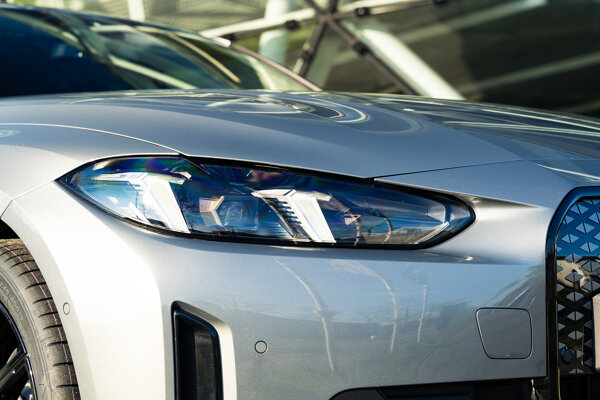 BMW i4 Pure Edition-3